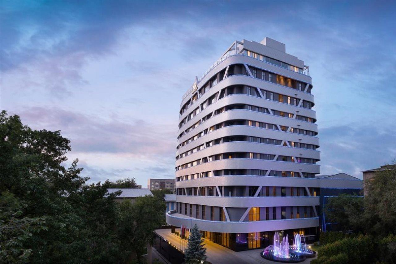 Doubletree By Hilton Almaty Hotel Exterior foto