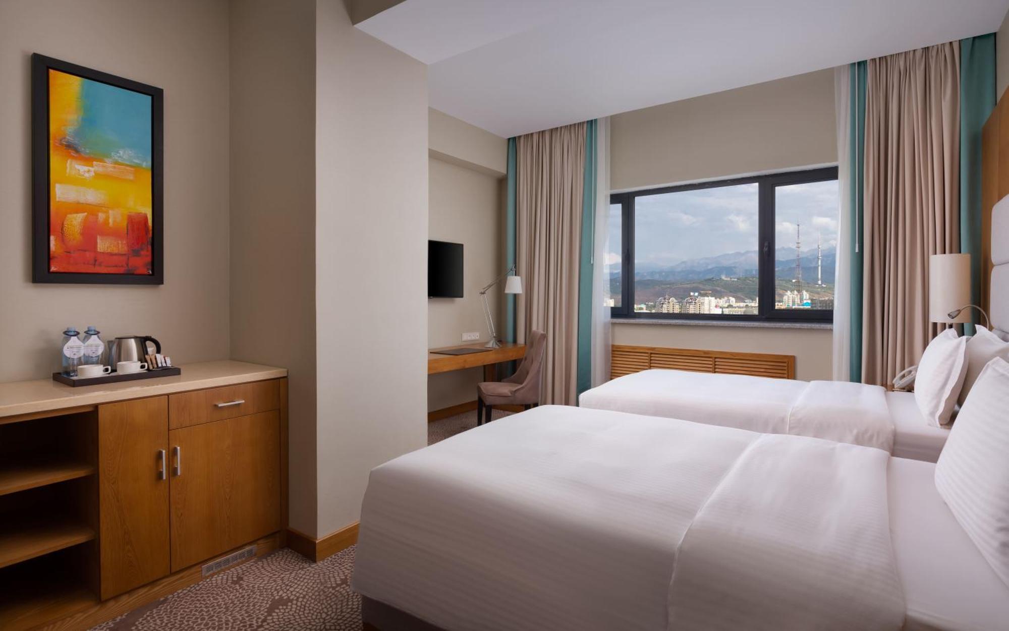 Doubletree By Hilton Almaty Hotel Exterior foto