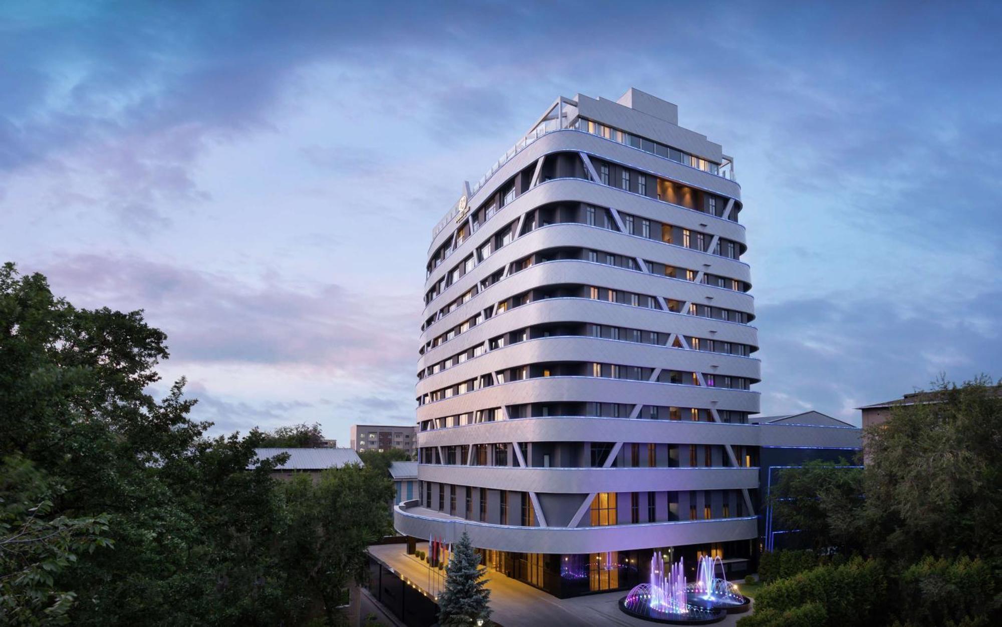Doubletree By Hilton Almaty Hotel Exterior foto